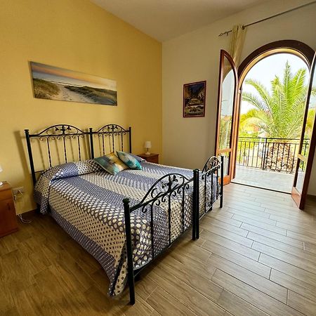 Rocamar Apartment อาโวลา ภายนอก รูปภาพ