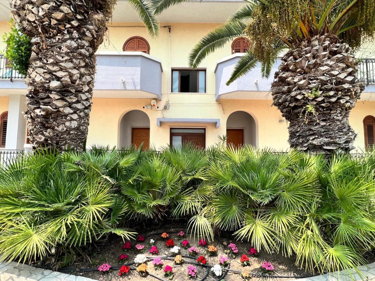 Rocamar Apartment อาโวลา ภายนอก รูปภาพ