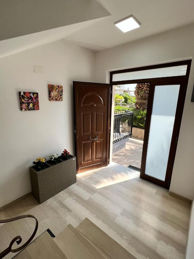 Rocamar Apartment อาโวลา ภายนอก รูปภาพ